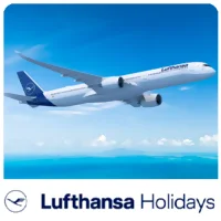 Entdecke die Welt stilvoll und komfortabel mit Lufthansa-Holidays. Unser Schlüssel zu einem unvergesslichen Finnland Urlaub liegt in maßgeschneiderten Flug+Hotel Paketen, die dich zu den schönsten Ecken Europas und darüber hinaus bringen. Egal, ob du das pulsierende Leben einer Metropole auf einer Städtereise erleben oder die Ruhe in einem Luxusresort genießen möchtest, mit Lufthansa-Holidays fliegst du stets mit Premium Airlines. Erlebe erstklassigen Komfort und kompromisslose Qualität mit unseren Finnland  Business-Class Reisepaketen, die jede Reise zu einem besonderen Erlebnis machen. Ganz gleich, ob es ein romantischer Finnland  Ausflug zu zweit ist oder ein abenteuerlicher Finnland Familienurlaub – wir haben die perfekte Flugreise für dich. Weiterhin steht dir unser umfassender Reiseservice zur Verfügung, von der Buchung bis zur Landung.